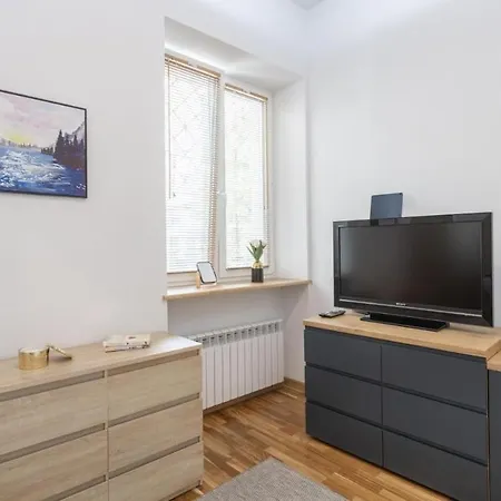 Chic - Center - Cozy And Comfortable - Wspolna Apartment