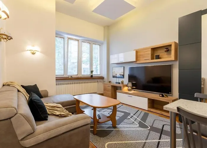 Urban - Great Location - Center - Wspolna * Warszawa