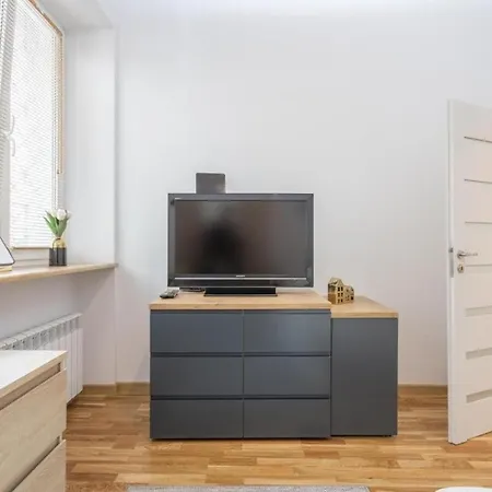 Apartment Chic - Center - Cozy And Comfortable - Wspolna Warschau